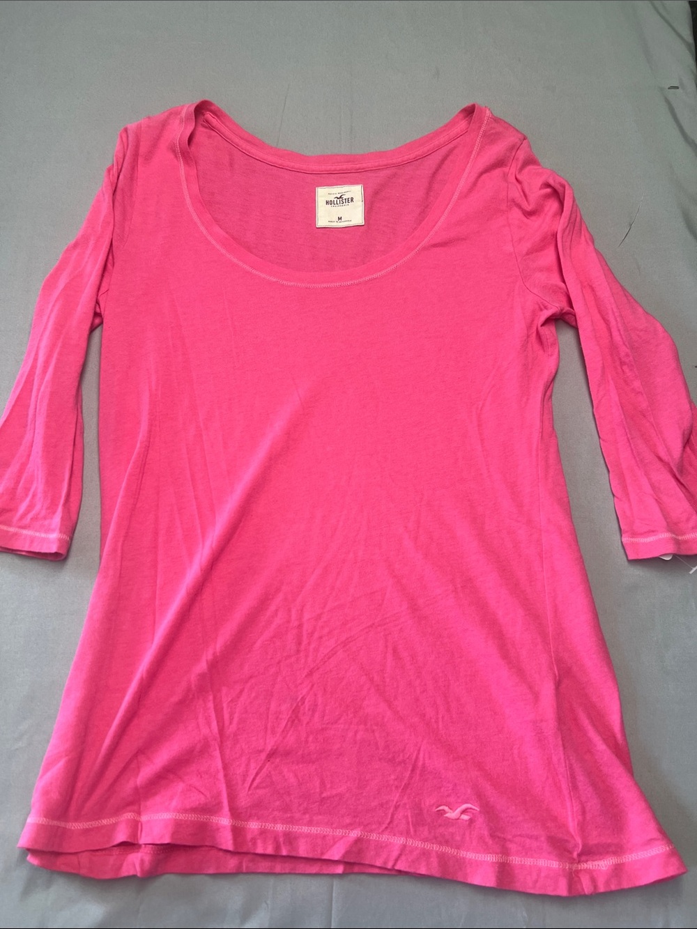 Hollister Scoop Neck Three-Quarter Sleeve Top in Hot Pink